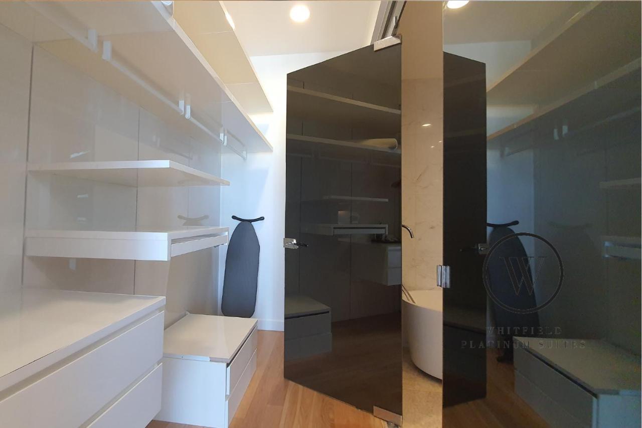 The Platinum Klcc Suites By Whitfield Kuala Lumpur Exteriör bild